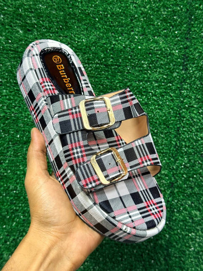 Burberry
Size 37to41
55 dhs✅

Zain163
♥️♥️♥️