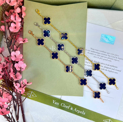 VCA
 *6 Motifs Bracelet* 
*90 dhs🇦🇪🇦🇪*   with  *NORMAL*  Box
*150 dhs🇦🇪🇦🇪* with  *ORIGINAL*  Box

Zain209
♥️♥️♥️