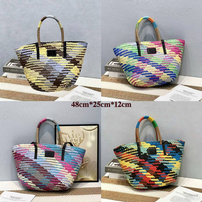 LOEWE BEACH BAG NEW CAME GOOD QUALITY 
110 dhs✅

Zain39
♥️♥️♥️
