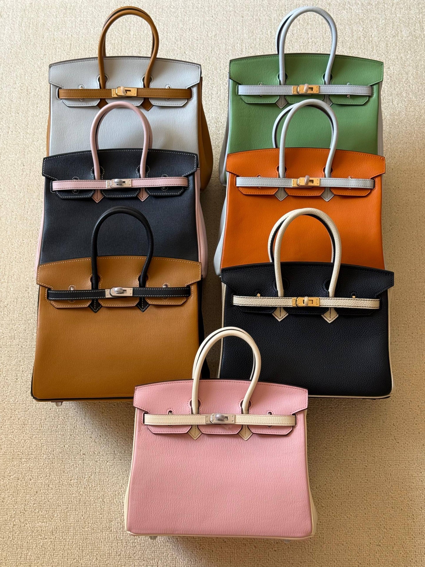 Hermes
Birkin 25cm💥Master quality ✅with box📦
610 dhs❣️

Zain52
♥️♥️♥️