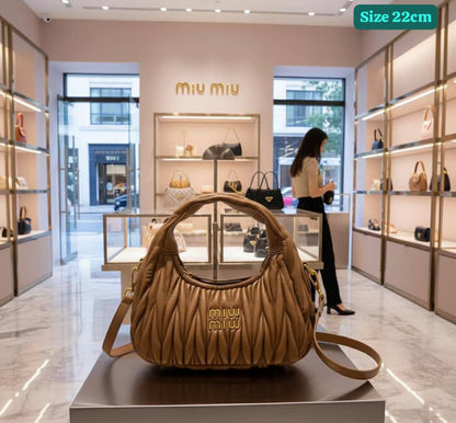 Miu Miu
Good quality 

with box 
🎁🎁🎁

95 dhs🪙💕

Zain186
♥️♥️♥️