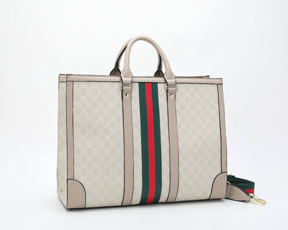 GUCCI 

NEW CAME 

GOOD QUALITY 

100  DHS🇦🇪🇦🇪🇦🇪
Zain17
Zain295
♥️♥️♥️