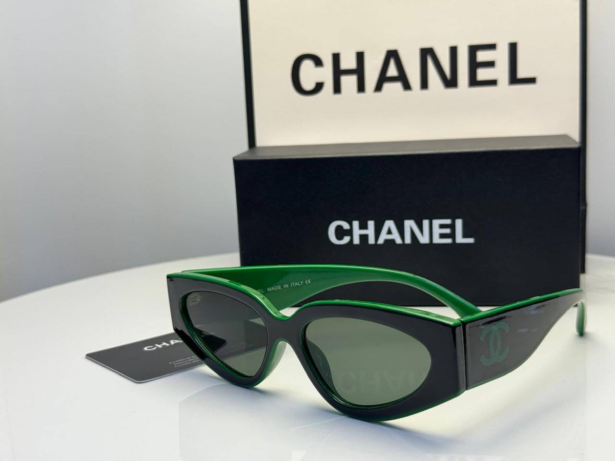 Chanel
Sunglasses 
65 dhs🇦🇪🇦🇪

Zain182
♥️♥️♥️