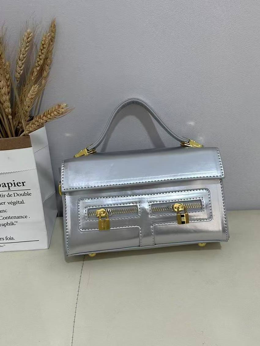 Hermes
65 dhs✅

Zain50
♥️♥️♥️