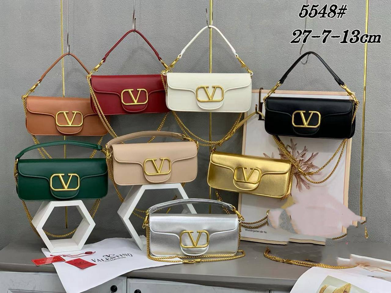 💖  Valentino Loco long
1️⃣ First quality +🎁
Size : 27 * 13 cm
115 dhs❣️
with box 🎁

Zain115
♥️♥️♥️
