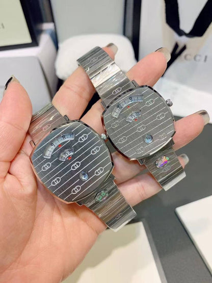 Gucci Smash 
Good quality
*Unisex watch*
*Battery*
280 dhs🪙💚

Zain29
♥️♥️♥️