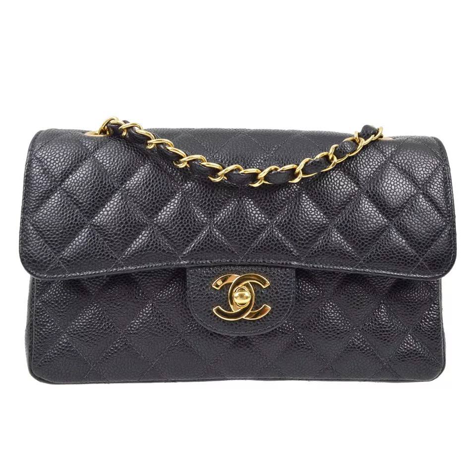 Chanel
Best quality
Whith box’s
110 dhs🇦🇪🇦🇪
size 25cm

Zain158
♥️♥️♥️
