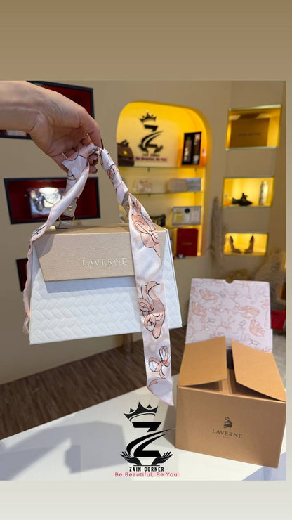 Laverne box

120 dhs

Zaincornerstore

اطلبوها من الوتس المثبت في الأعلى👆🏻👆🏻

تواصلو معنا 👈🏻 Zain 
For order WhatsApp pinned 👆🏻

♥️♥️♥️
