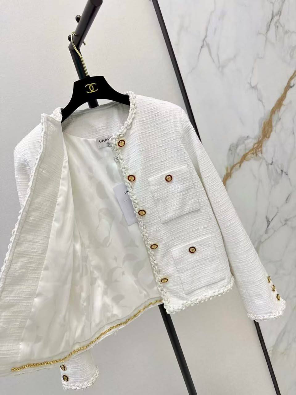 *New collections*                                                
CHANEL

Super Master quality

Sizes: S M L
850 dhs🇦🇪🇦🇪

Zain308
♥️♥️♥️