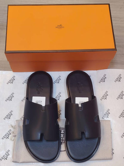 Hermes Slipper
For Men, New Arrived 
 Size 40 To 45
105 dhs🇦🇪

Zain16
Zain120
♥️♥️♥️