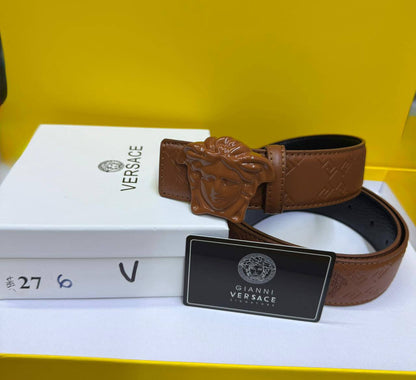 Loewe Belt

With box 
🎁🎁🎁

40 dhs🪙💕

Zain93
♥️♥️♥️