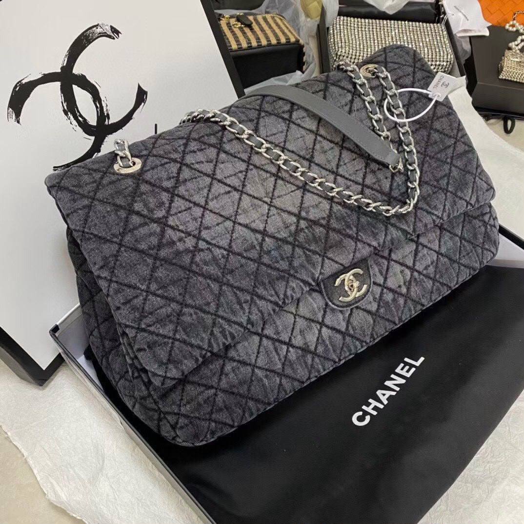 CHANEL 
COPY ONE 
190 dhs✅

Zain295
♥️♥️♥️