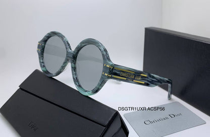 Ladies 
Super master quality 
sunglasses 😎 
180 dhs🌺

Zain126
♥️♥️♥️