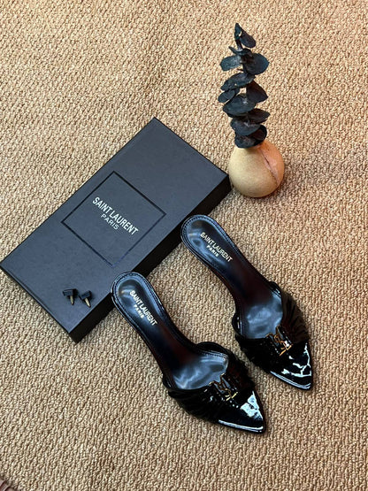 YSL heel

36 to 41 

105 dhs🇦🇪🇦🇪

Zain236
♥️♥️♥️