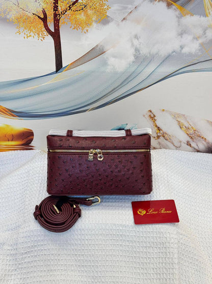 LORO PIANA
Best quality 
WITH BOX
80 dhs✅
size 19CM

Zain290
♥️♥️♥️