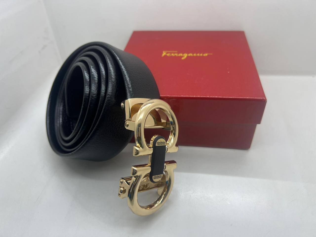 Belts 
70 dhs✅

with box
🎁🎁🎁

Zain182
♥️♥️♥️