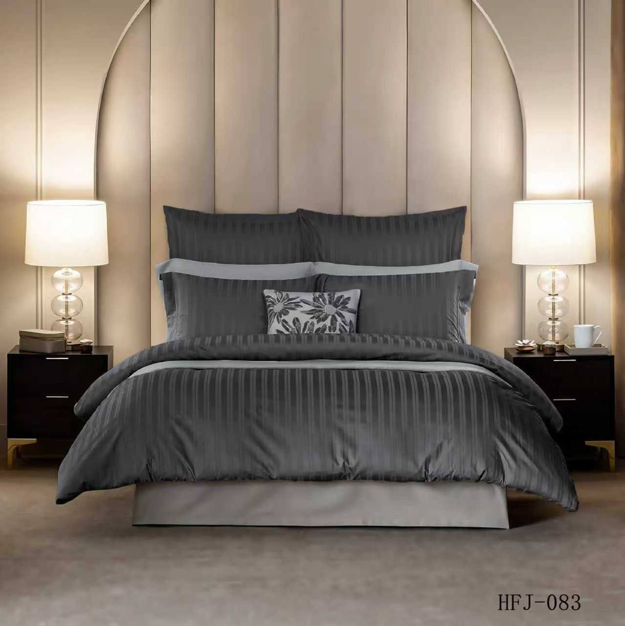 New collection 
Double line 
Cotton 
Hotels quality 
King size 👌👌cover set👌👌👌
1 cover 
1 bedsheets 
4 pillowcases 
110 dhs✅

Zain99
♥️♥️♥️