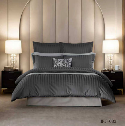 New collection 
Double line 
Cotton 
Hotels quality 
King size 👌👌cover set👌👌👌
1 cover 
1 bedsheets 
4 pillowcases 
110 dhs✅

Zain99
♥️♥️♥️
