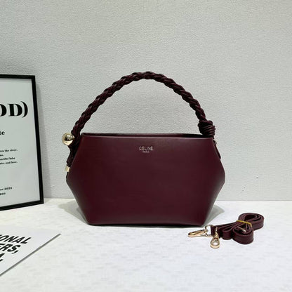 New arrived 
CELINE
110 dhs🇦🇪🇦🇪
Size 27 cm

Zain161
♥️♥️♥️