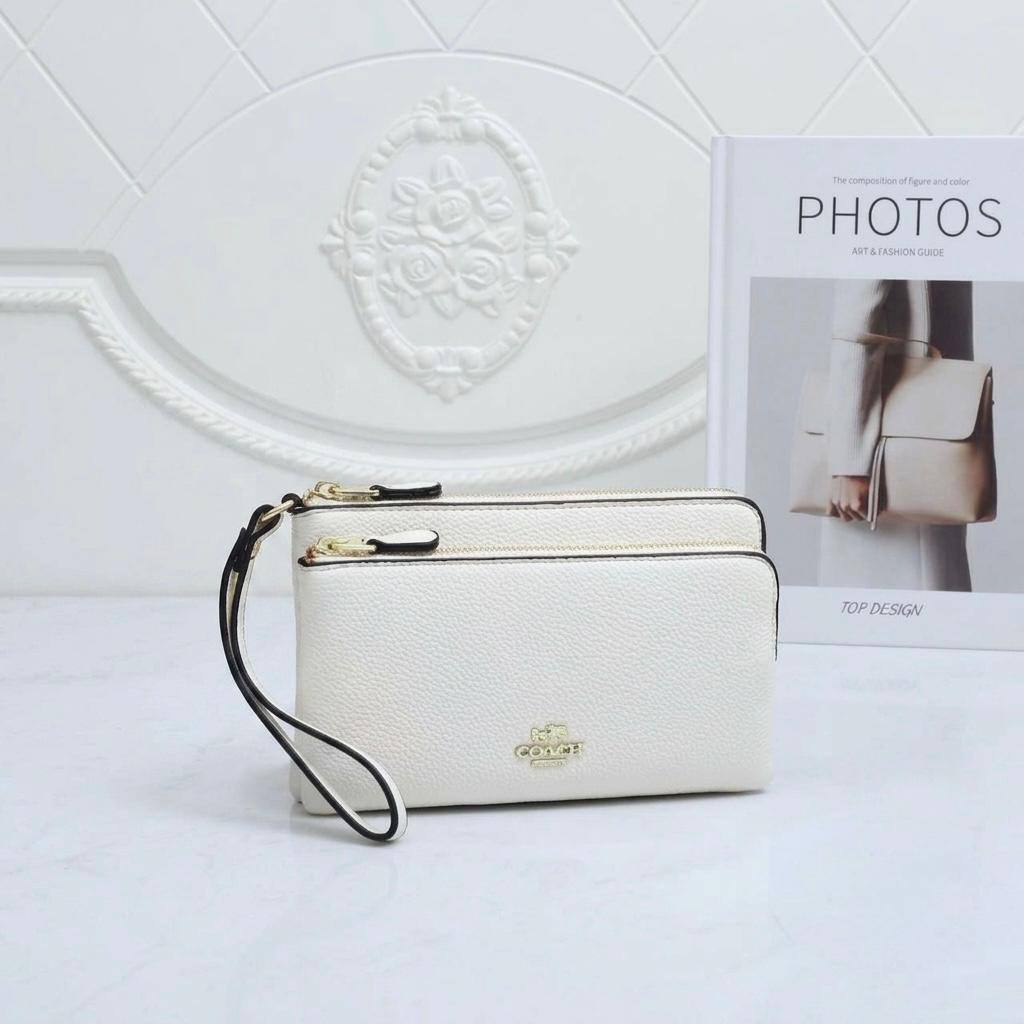 Coach
Small hand bag
50 dhs✅

Zain136
♥️♥️♥️
