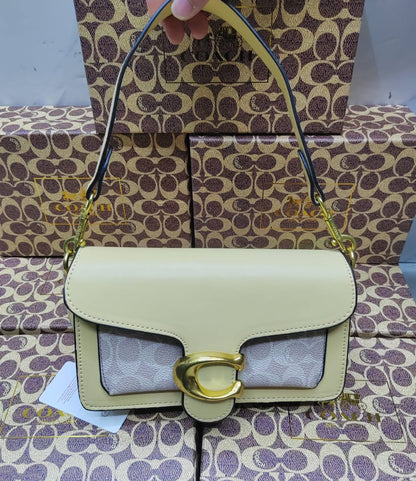 Coach

withbox 
🎁🎁🎁

100 dhs💓

Zain143
♥️♥️♥️