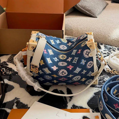 LV Denim Bag 
Master
Good Quality 

with Box
🎁🎁🎁

280 dhs✅

Zain131
♥️♥️♥️