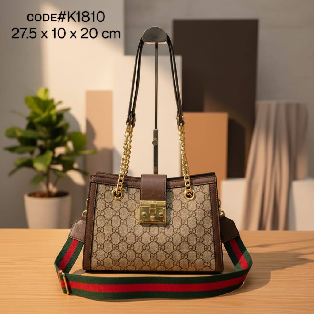 GUCCI ᴘᴀᴅʟᴏᴄᴋ ɢɢ
sᴜᴘʀᴇᴍᴇ sʜᴏᴜʟᴅᴇʀ ʙᴀɢ
ᴡɪᴛʜ ʟᴏɴɢ ᴛʀɪᴍ sᴛʀᴀᴘ
sɪᴢᴇ: 27.5 cm

75 dhs✅

Zain31
♥️♥️♥️