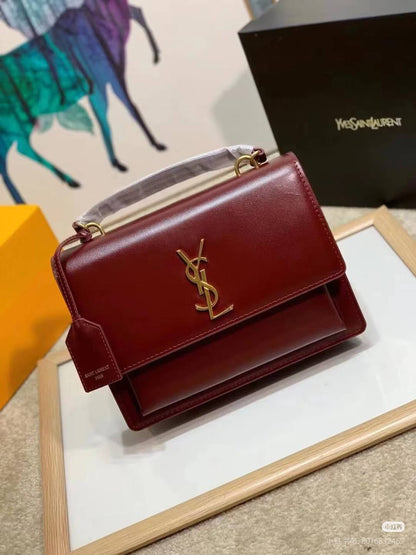 YSL
25 CM
Master 
250 dhs❤️

Zain10
♥️♥️♥️