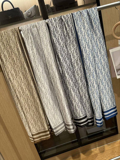 Silk scarf
40 dhs❣️

Zain60
❣️❣️❣️