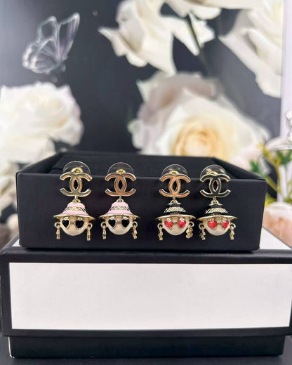 Chanel Master 
Earring 
80 dhs🪙🌨️ 
With Box And Paper Bag
🎁🎁🎁

Zain89
♥️♥️♥️