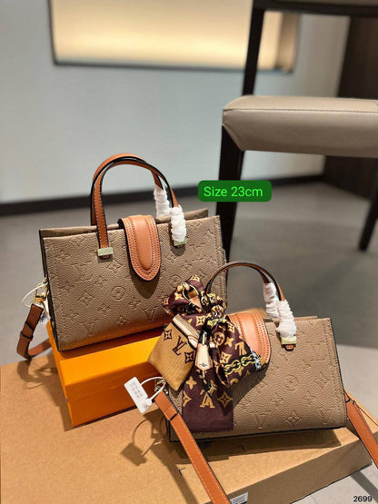 LV 
Good quality 
with box 
🎁🎁🎁

115 dhs🪙🌨️

Zain186
♥️♥️♥️