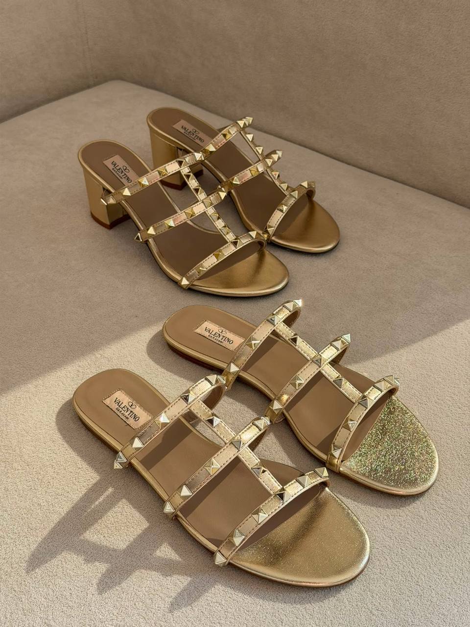 VALENTINO
QUALITY: SUPER MASTER 💥😍
SIZE:36 TO 42🥰

450 dhs🇦🇪🇦🇪

Zain319
♥️♥️