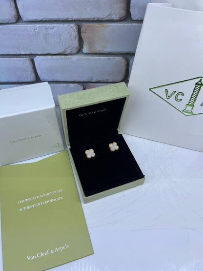 vCA
Earing’s
Master quality 🍃
50 dhs🪙🌨️

Zain263
♥️♥️♥️