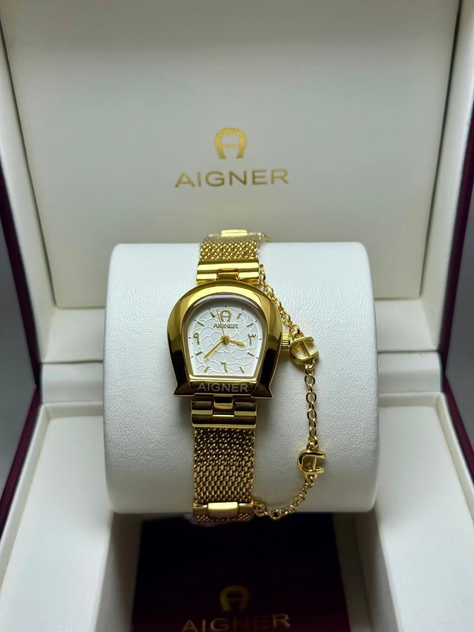 Aigner Ladies

80 dhs🇦🇪🇦🇪

Zain29
♥️♥️♥️