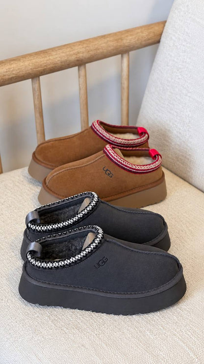 UGG
QUALITY: SUPER MASTER 

SIZE: 35 TO 42
430 dhs🇦🇪🇦🇪

Zain319
♥️♥️♥️