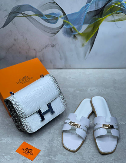 HERMES
Bag&shoes.    Set. 

170 dhs❣️

Zain175
♥️♥️♥️