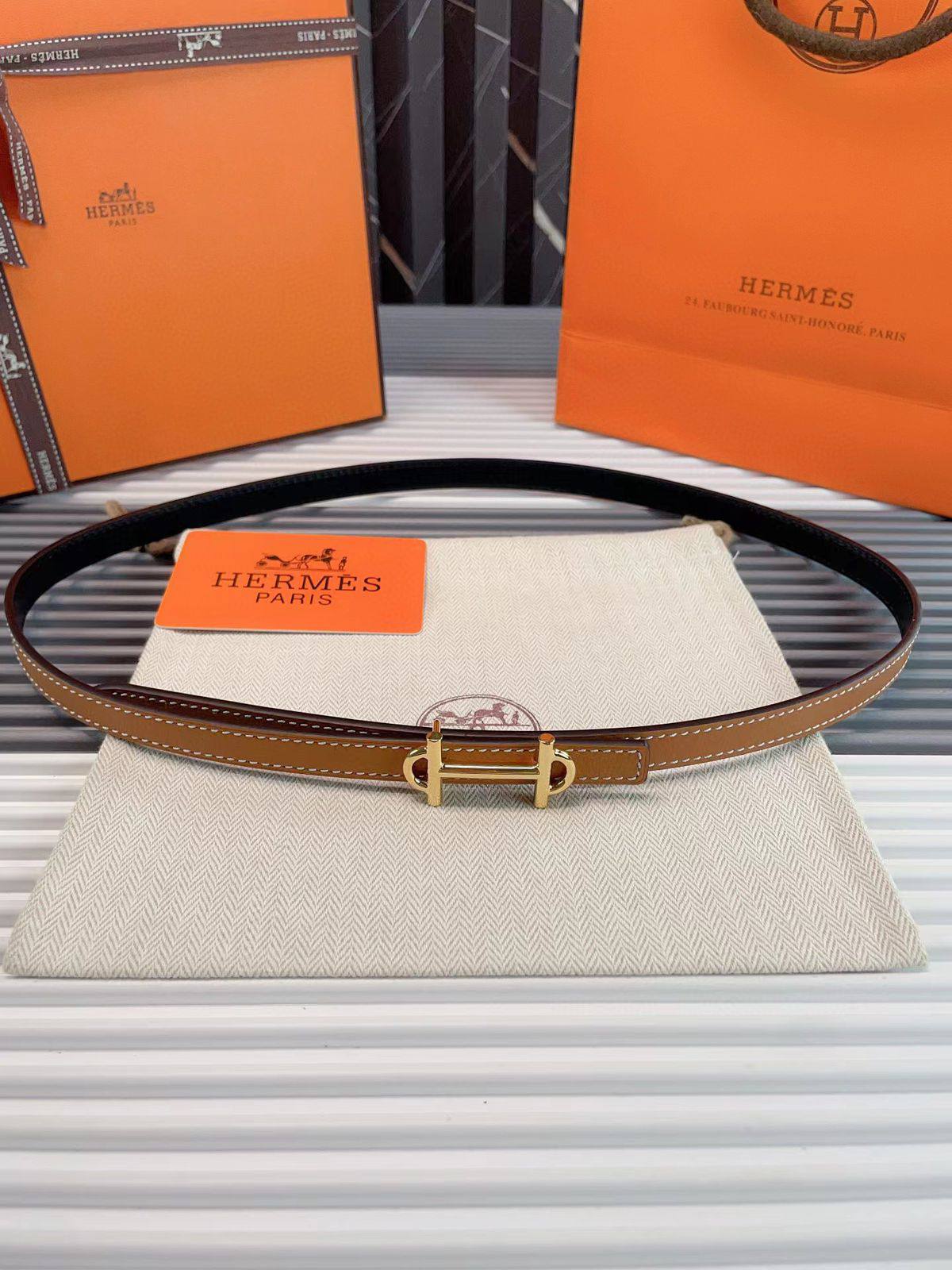 Hermes

available again

280 dhs🇦🇪🇦🇪

Zain164
♥️♥️♥️