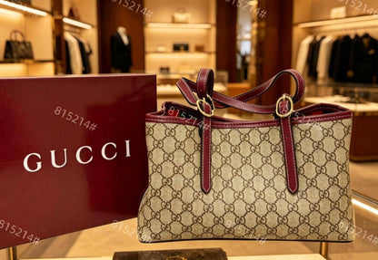 Gucci

120 dhs✅

with box
🎁🎁🎁

Zain07
♥️♥️♥️