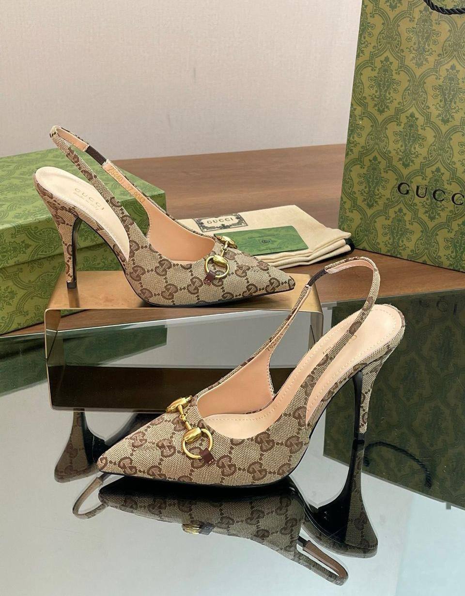 GUCCI 
☘️ *SIZE  36  to 41 ☘️                                                                                                       
280 dhs✅

Zain224
♥️♥️♥️