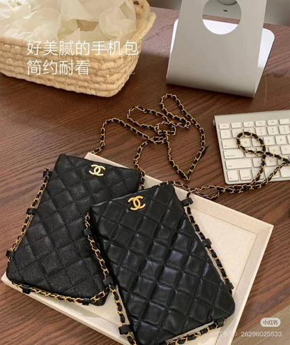 Chanel

70 dhs🪙🌨️

Size 13*19

Have box
🎁

Zain07
♥️♥️♥️