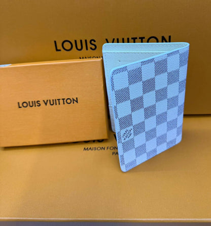 Passport cover
With box
🎁🎁🎁

30 dhs🪙🌨️

Zain93
♥️♥️♥️