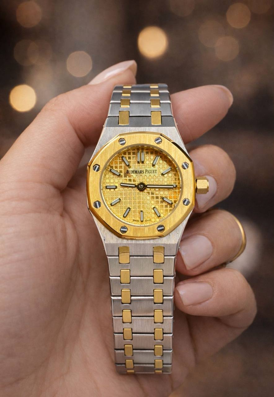 Ap watch for ladies 
good quality 
290 dhs
 (size 23mm )

Zain59
♥️♥️♥️