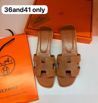 Hermes 
90 dhs✅

Zain236
♥️♥️♥️