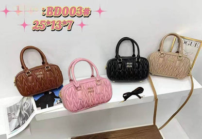 MIU MIU

70 dhs🇦🇪🇦🇪🇦🇪

Zain232
♥️♥️♥️