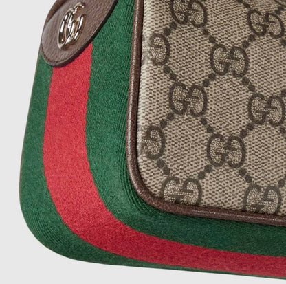 GUCCI 
NEW CAME  GOOD QUALITY 
WITH BOX 
🎁🎁🎁

100 dhs✅

Zain39
♥️♥️♥️