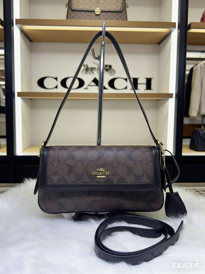 Coach

90 dhs🌺

with box.
🎁🎁🎁

Zain38
♥️♥️♥️