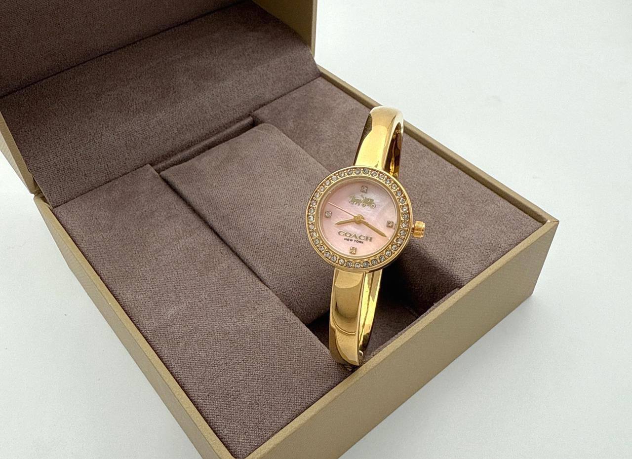 Van Cleef
60 dhs🪙🌨️

Zain45
♥️♥️♥️