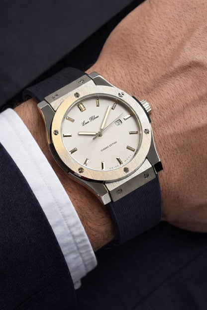 Louis Hilano 
watch for men good quality 
230 dhs👑

Zain59
♥️♥️♥️