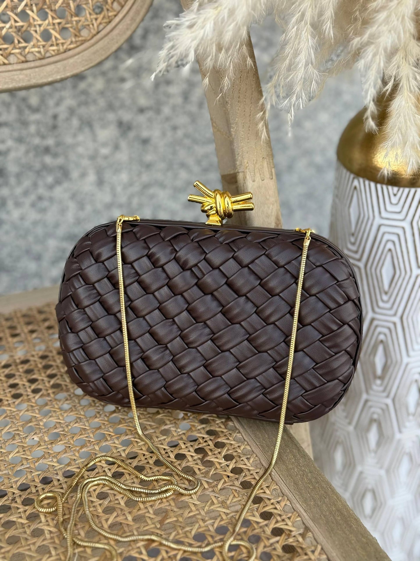 BOTTEGA VENETA
20cm
380 dhs🗽
Top quality 
With box🎁

Zain167
♥️♥️♥️