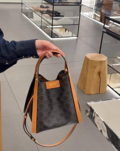 Celine
95 dhs✅ 

Zain72
♥️♥️♥️
